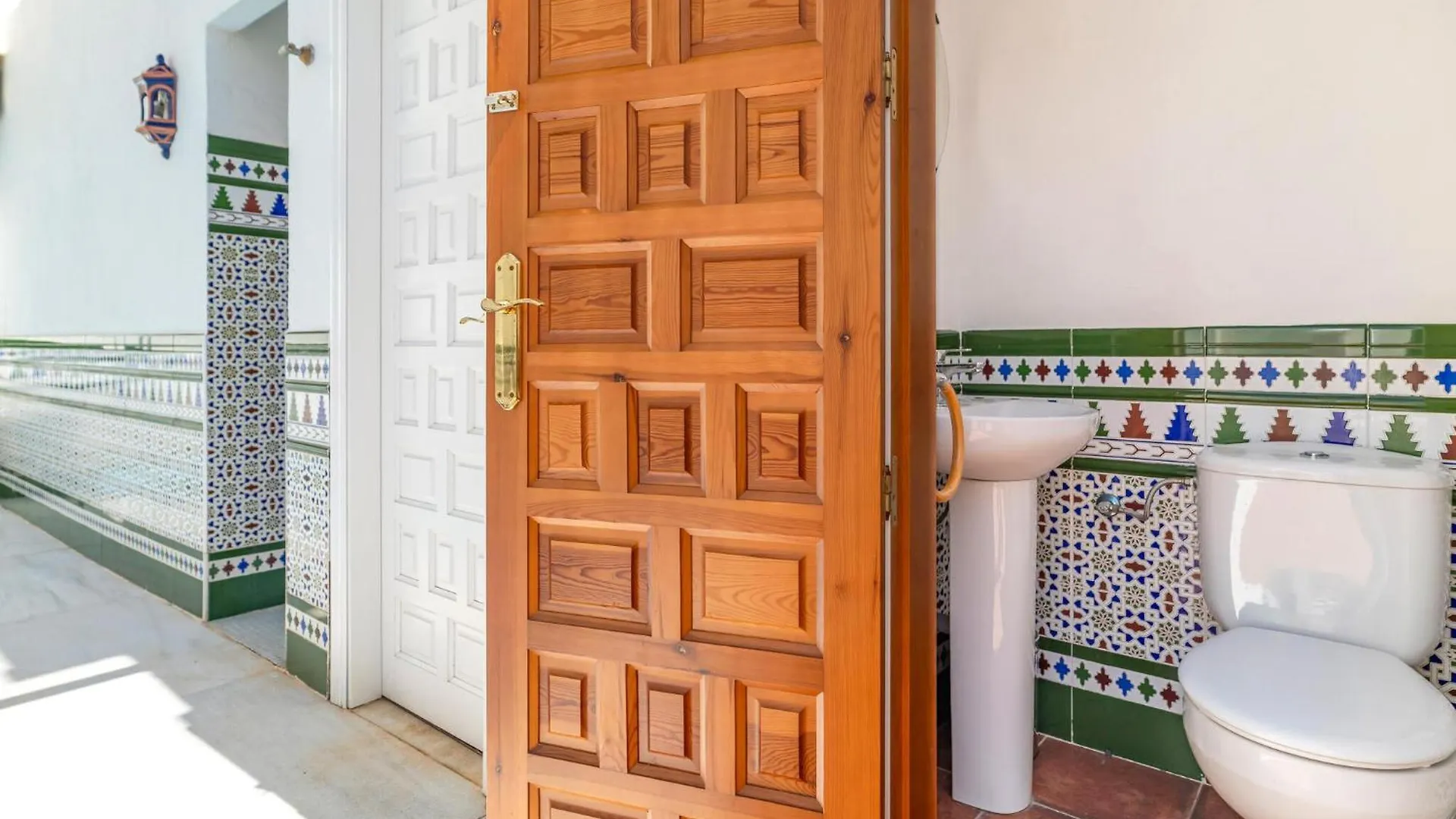 Lovely Home In Salobreña 0*,